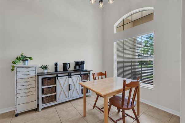 Dining room, Interior