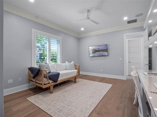 Interior, Recessed Lighting, Wood Texture Flooring