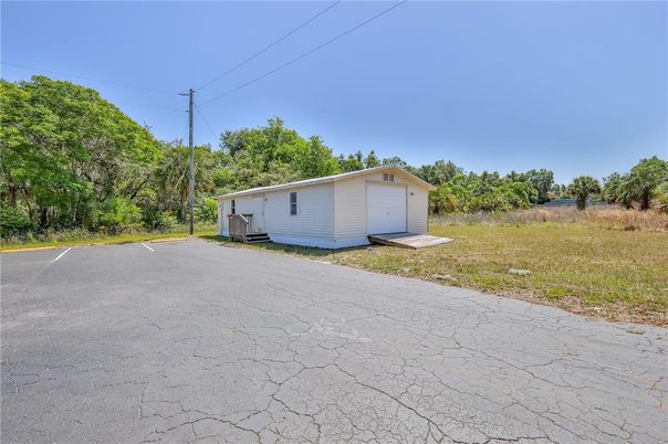Backyard, Detached Garage, Exterior