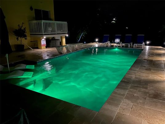 Exterior, Pool