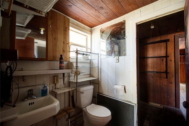 Bathroom, Interior, Wooden Ceilings, Wooden Walls
