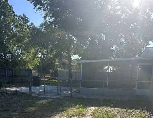 Exterior, Tennis Courts