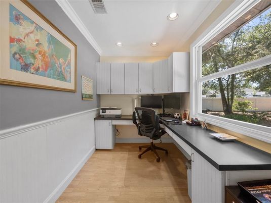 Home Office, Interior, Recessed Lighting, Wood Texture Flooring