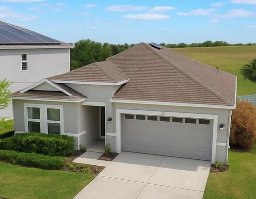 Attached, Exterior, Facade, Solar Panels, American Craftsman