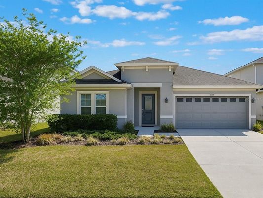 Attached, Exterior, Facade, American Craftsman