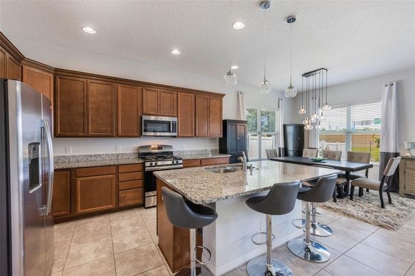 Dining room, Interior, Kitchen, Pendant Lights, Recessed Lighting, Stainless Steel Appliances