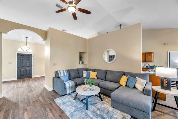 Interior, Living room, Pendant Lights, Wood Texture Flooring