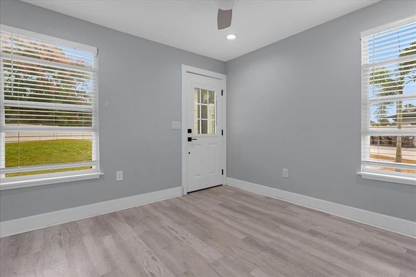Empty room, Interior, Recessed Lighting, Wood Texture Flooring