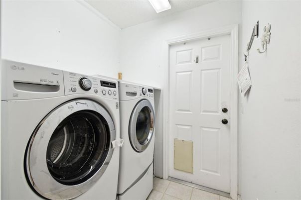 Interior, Washer