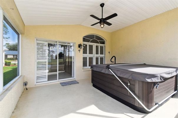 Exterior, Hot Tub, Interior