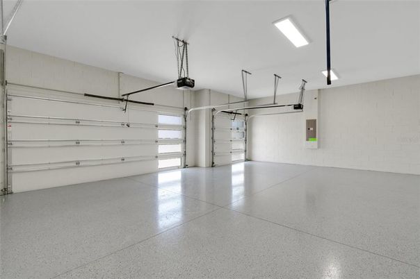 Garage, Interior