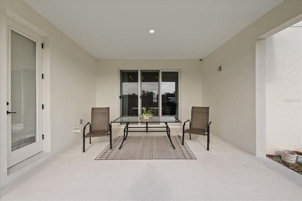 Dining room, Interior, Recessed Lighting