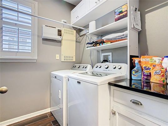 Interior, Washer, Wood Texture Flooring