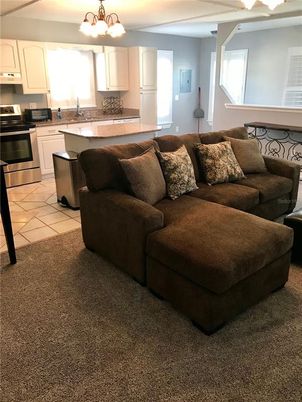 Chandelier, Interior, Kitchen, Living room