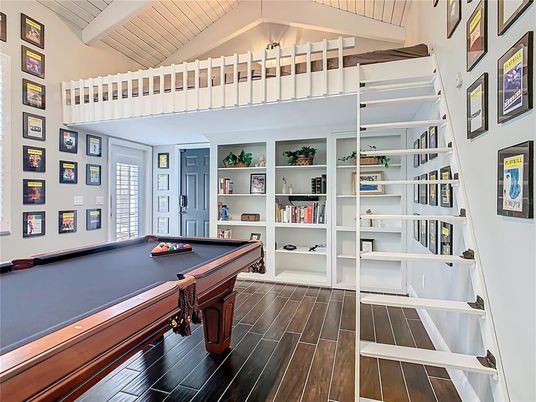 Billiard Table, Game Room, Interior, Wood Texture Flooring