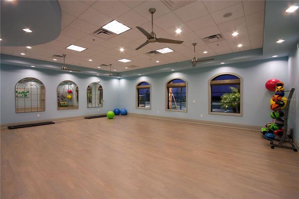 Fitness Equipment, Interior, Recessed Lighting, Wood Texture Flooring