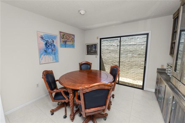 Dining room, Interior