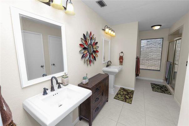 Bathroom, Dual Sink Vanities, Interior