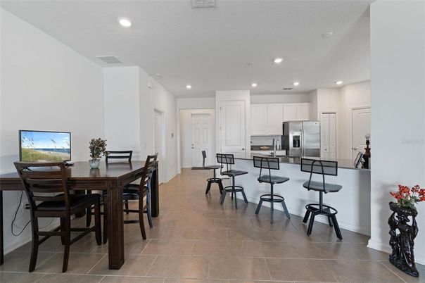 Dining room, Interior, Kitchen, Recessed Lighting, Stainless Steel Appliances