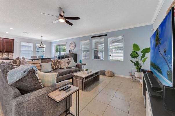 Chandelier, Dining room, Interior, Living room, Recessed Lighting