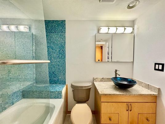 Bathroom, Interior, Tile Countertops