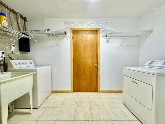 Interior, Utility Closets, Washer