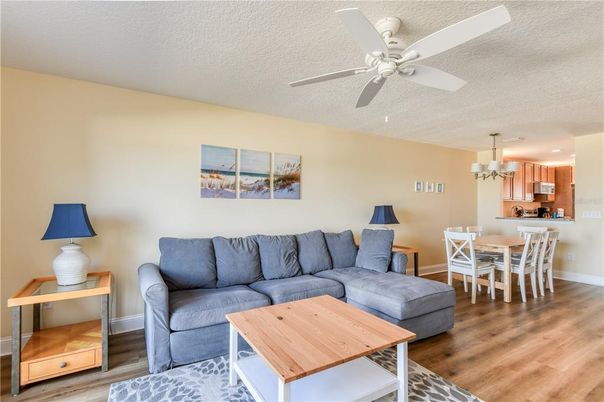 Chandelier, Dining room, Interior, Kitchen, Living room, Wood Texture Flooring