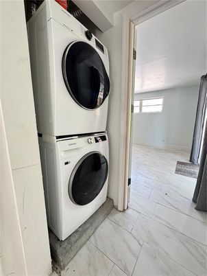 Interior, Marble, Utility Closets, Washer
