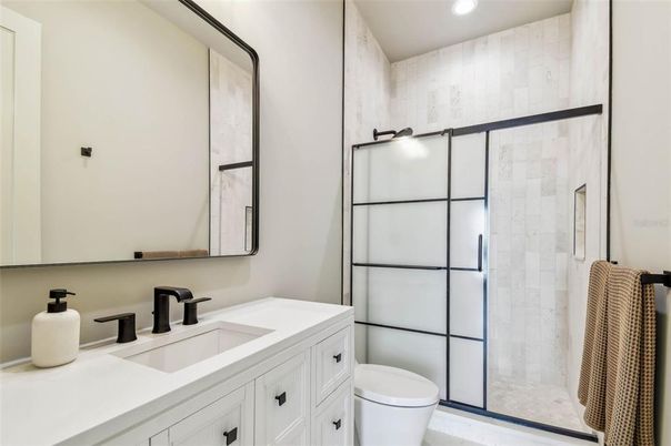 Bathroom, Interior, Recessed Lighting