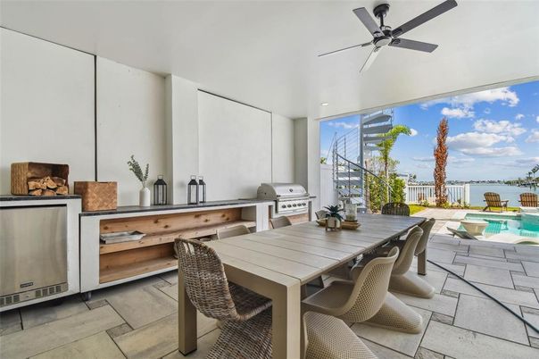 Dining room, Exterior, Interior, Pool, Water