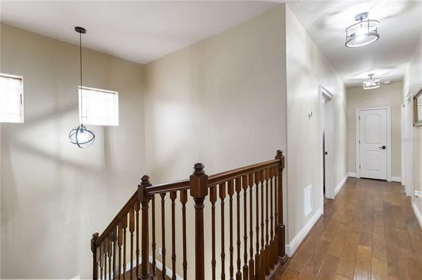 Interior, Pendant Lights, Wood Texture Flooring