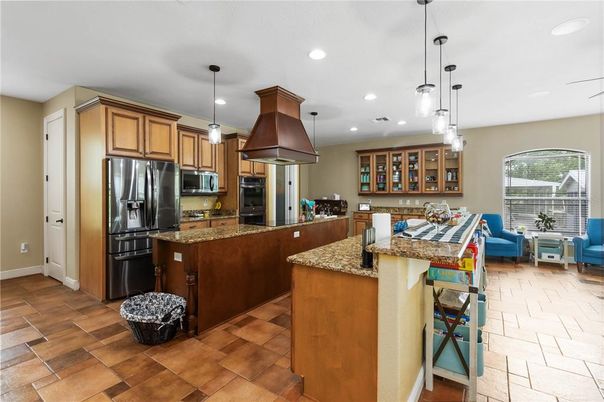 Interior, Kitchen, Pendant Lights, Recessed Lighting, Stainless Steel Appliances
