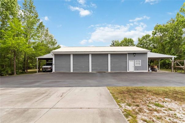 Detached Garage, Exterior