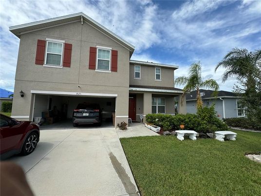 Attached, Exterior, Facade, American Craftsman