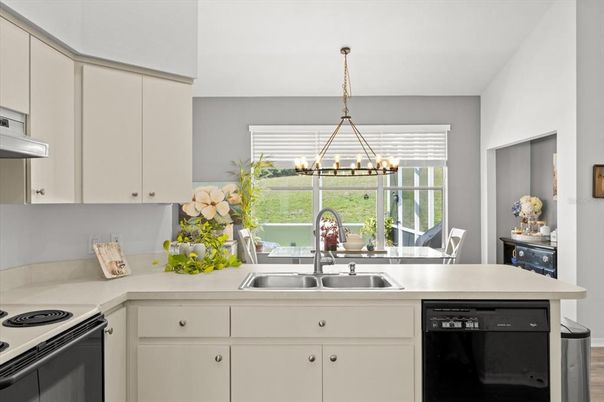 Chandelier, Dining room, Interior, Kitchen, Pendant Lights