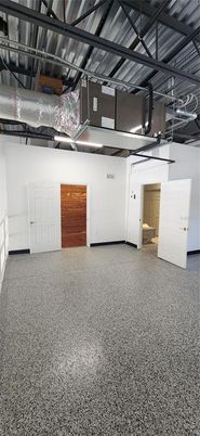 Garage, Interior
