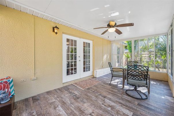 Interior, Sun Room, Wood Texture Flooring