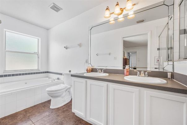 Bathroom, Dual Sink Vanities, Interior