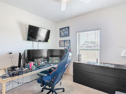 Home Office, Interior