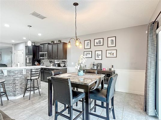 Dining room, Interior, Kitchen, Pendant Lights, Recessed Lighting, Stainless Steel Appliances