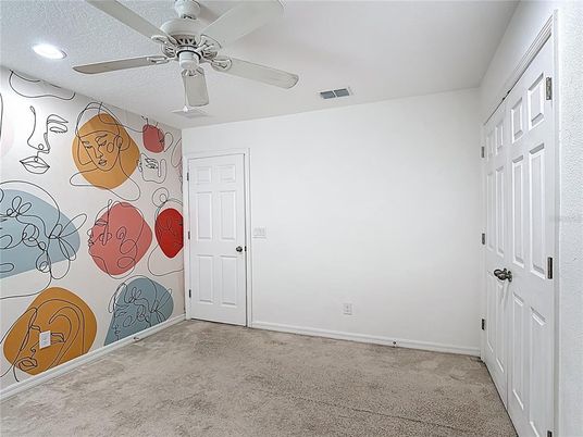 Empty room, Interior, Recessed Lighting