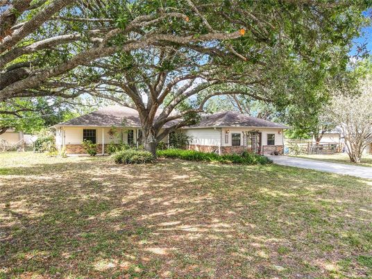 Attached, Backyard, Exterior, Facade, Brick Facade, Ranch