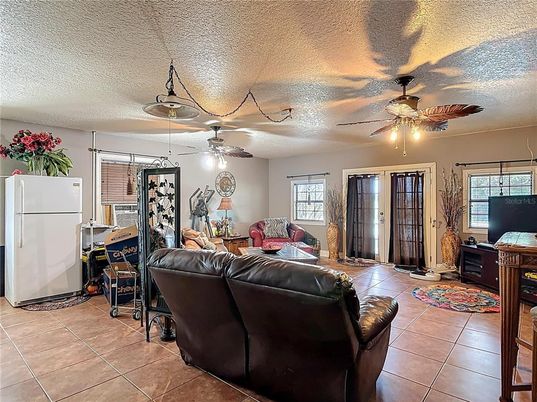 Interior, Kitchen, Living room, Pendant Lights