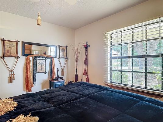 Bedroom, Interior, Pendant Lights