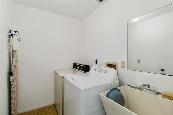 Interior, Washer
