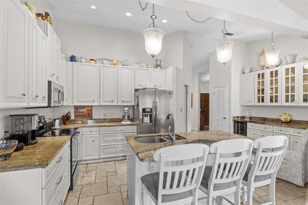 Interior, Kitchen, Pendant Lights, Recessed Lighting, Stainless Steel Appliances