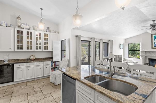 Fireplace, Interior, Kitchen, Pendant Lights