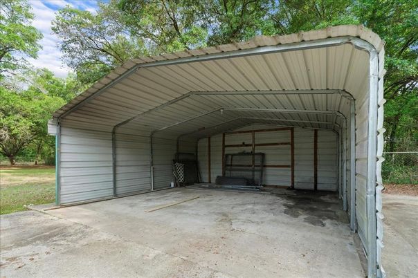 Detached Garage, Exterior