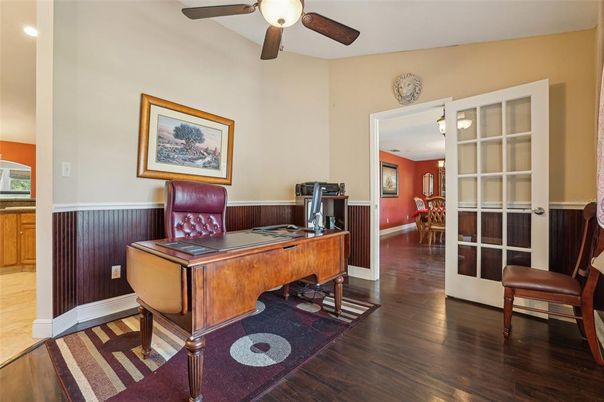 Home Office, Interior, Recessed Lighting, Wood Texture Flooring