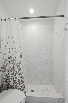 Bathroom, Interior, Marble Walls, Recessed Lighting